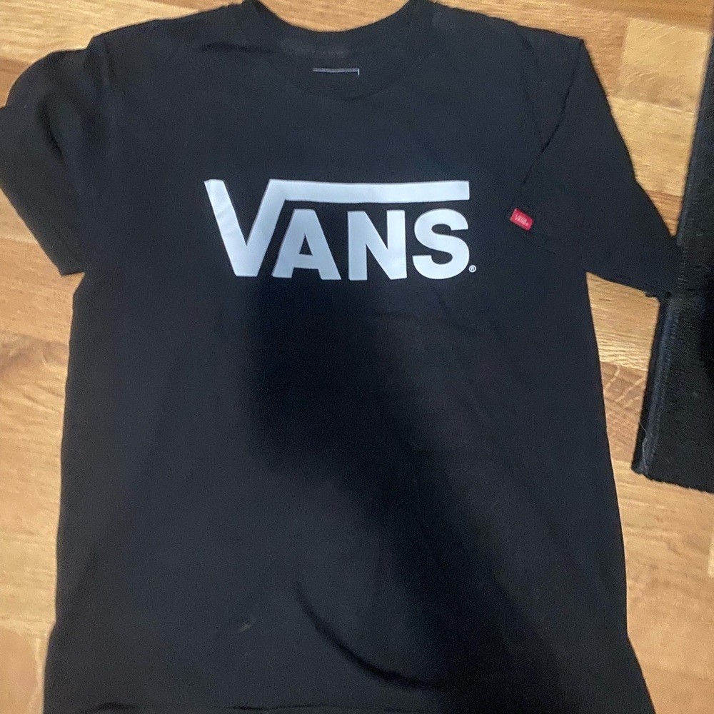 Vans tshirt.